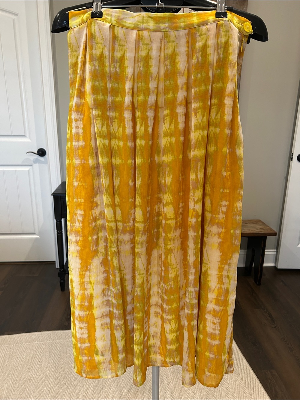 Who What Wear Yellow and Cream Tie-Dye Maxi Skirt